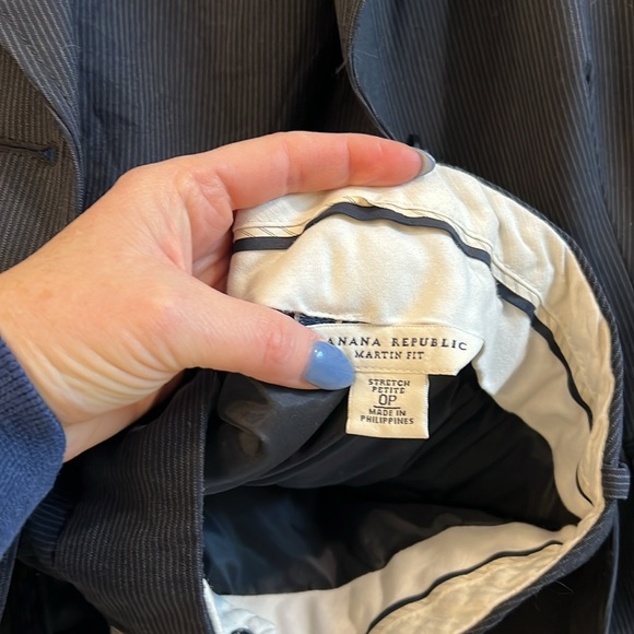 Banana Republic Dark Navy Blazer - Picture 2 of 8